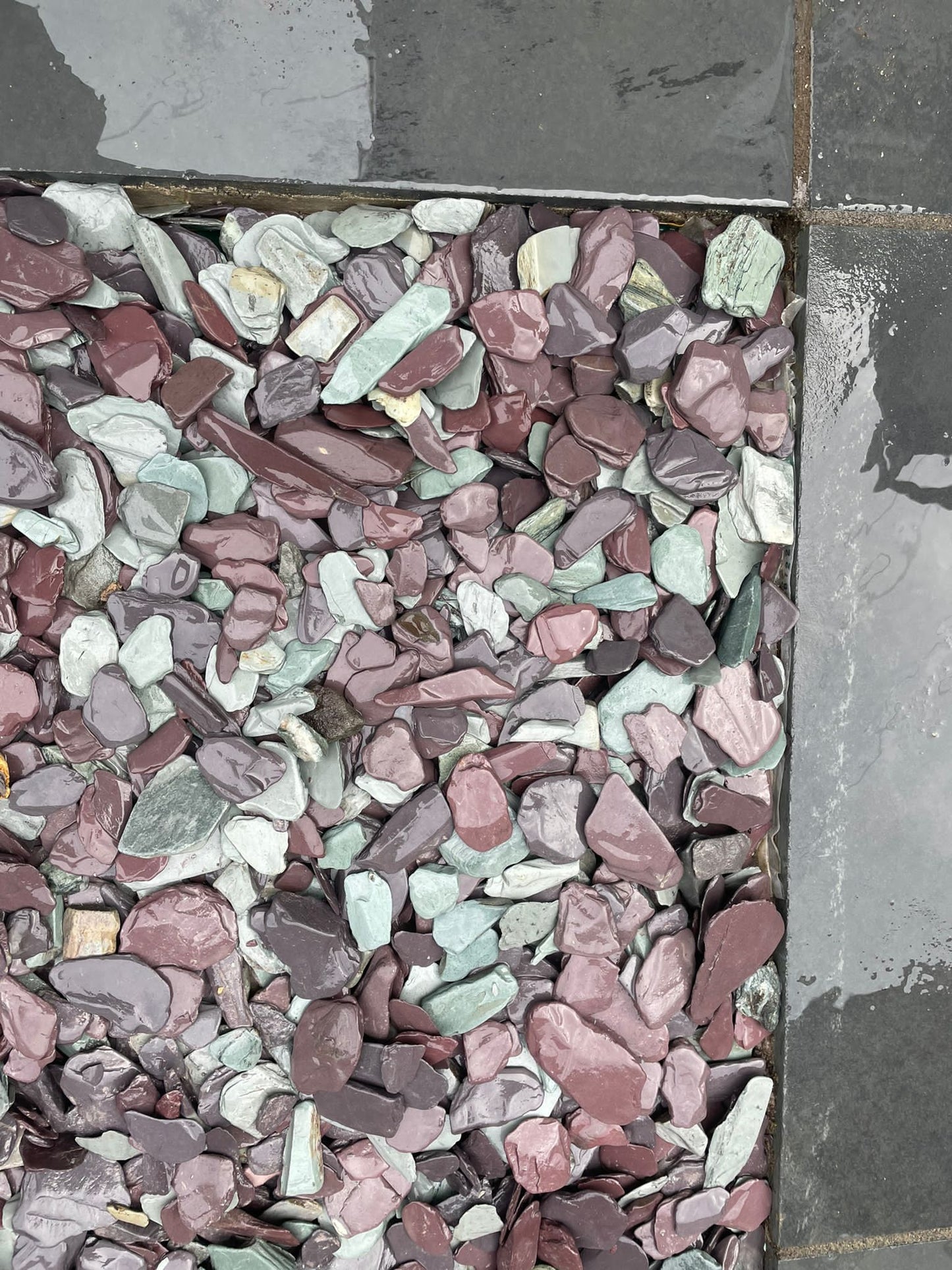 PREMIUM SNOWDONIA TUMBLED AGGREGATE - 40mm