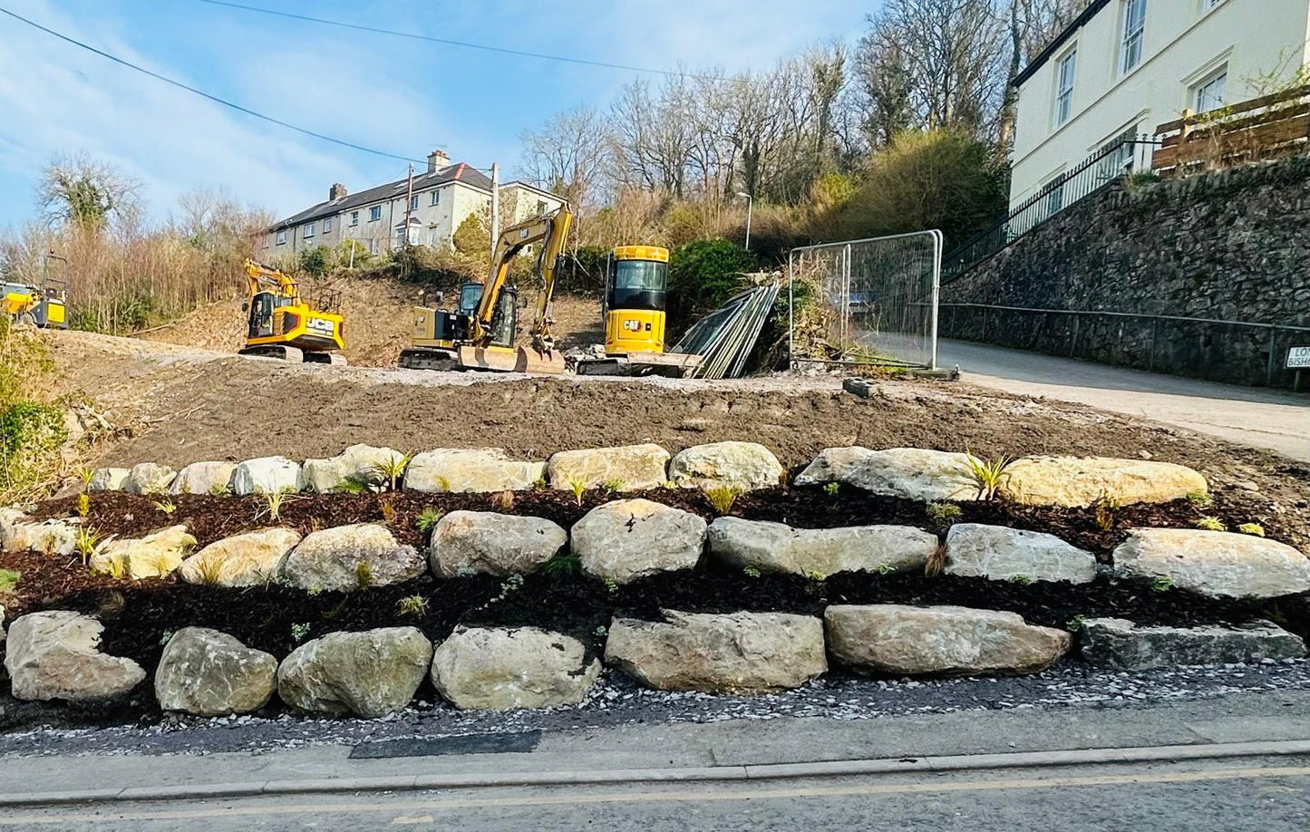 800kg - 1 tonne Large Glacial Boulders for Garden Features, Rockery Features, Water Features