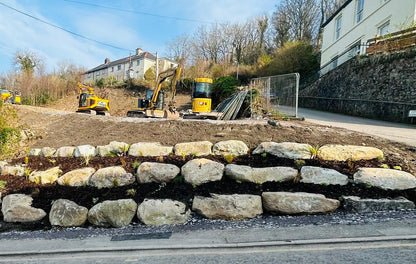 800kg - 1 tonne Large Glacial Boulders for Garden Features, Rockery Features, Water Features