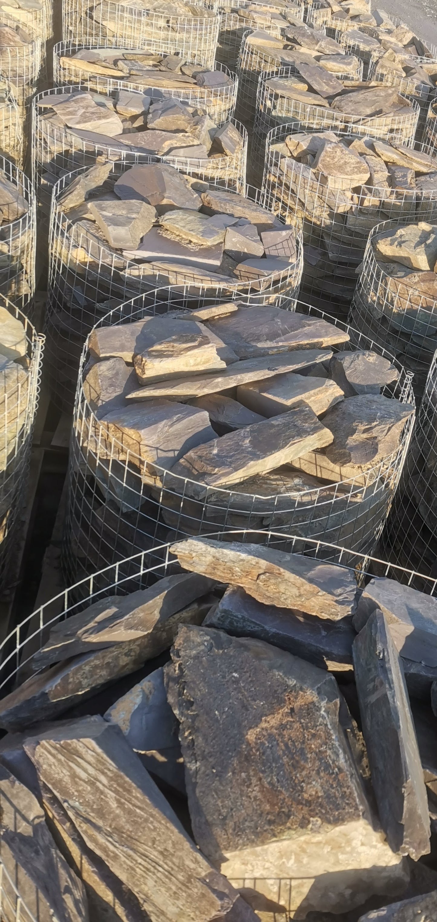 Rustic Snowdonia Slate Rockery - Purple Green and Rust Red